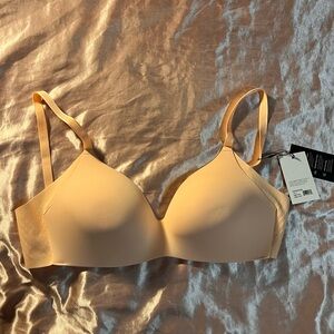 Knix Tan Bra Soft Seamless Design Everyday Comfort